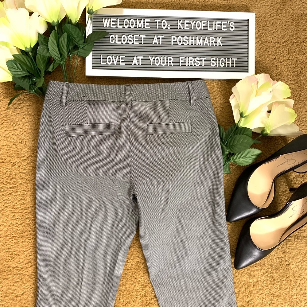 👜EXPRESS MID RISE BARELY BOOT PANTS👜 - Picture 5 of 8